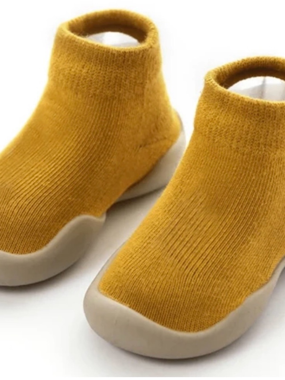 Tiny Explorings NWT Baby Knit Shoes
Mustard yellow
12-18 mos